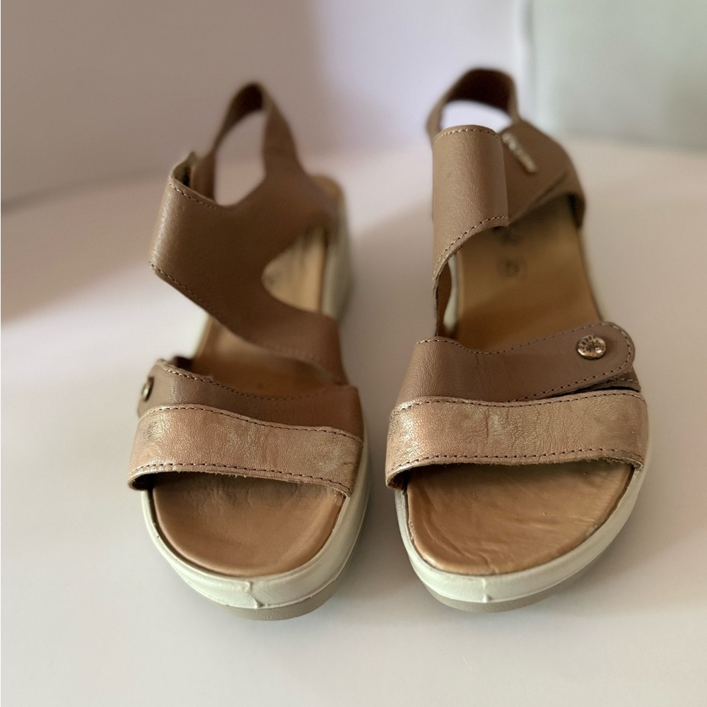 Enval Soft Taupe Wedge Sandals Women’s EU 37/ US 6.5-7 NEW - Picture 2 of 5